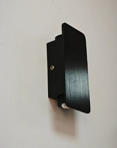 Minimalistisk rektangulär LED-vägglampa