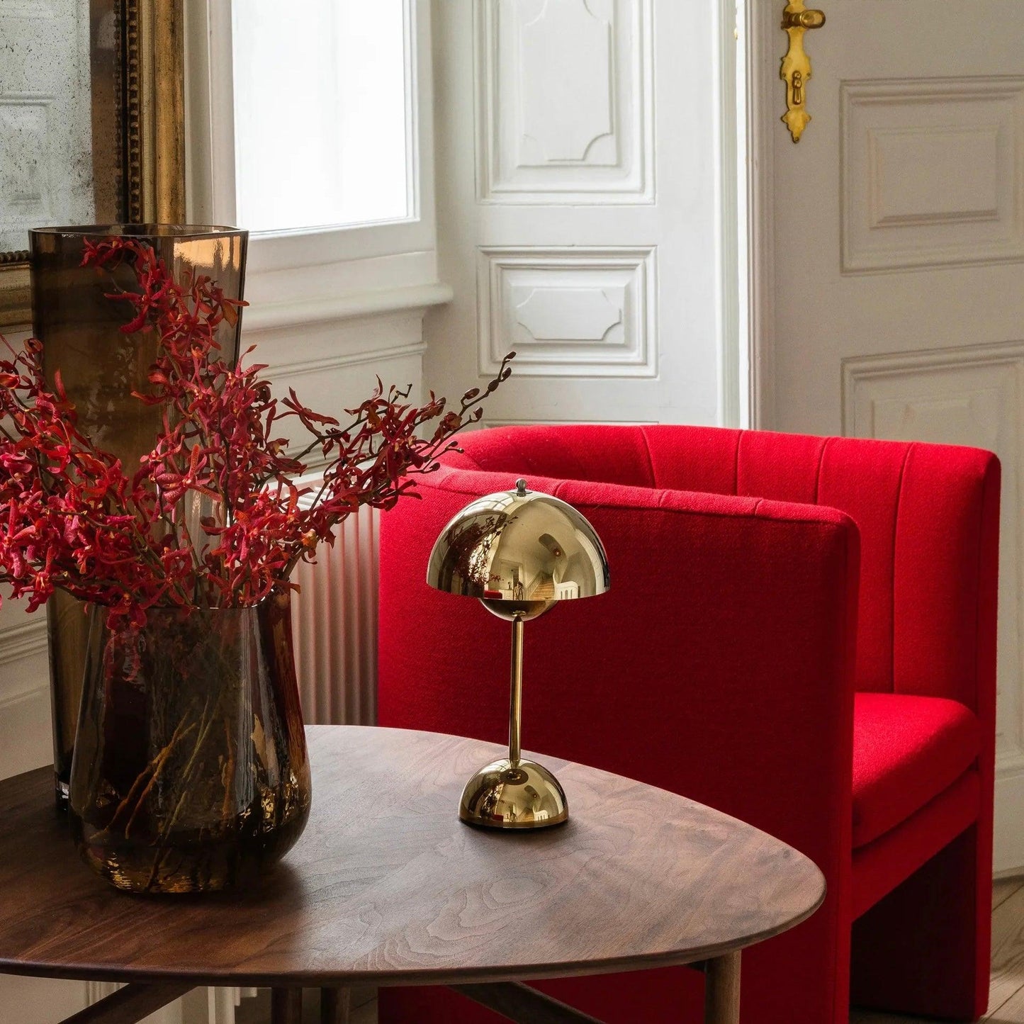 Minimalistisk uppladdningsbar sladdlös bordslampa med touch-dimning