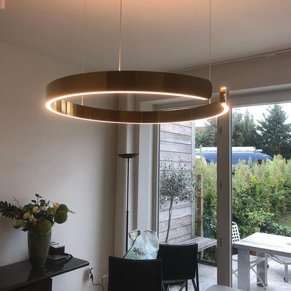 Modern LED-ringpendellampa
