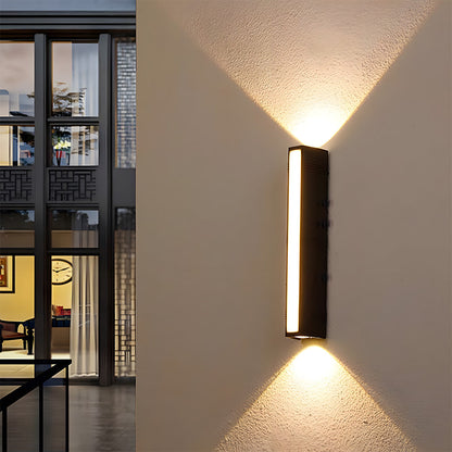 Minimalistisk LED-vägglampa för utomhusbruk