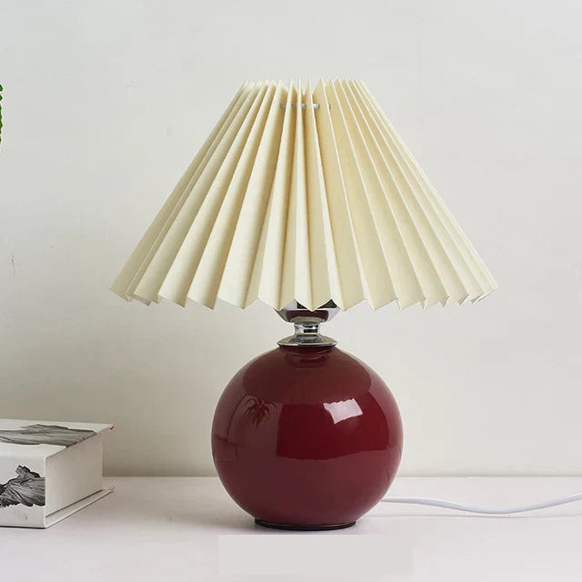 Plisserad bordslampa i vintagestil för sovrum och vardagsrum