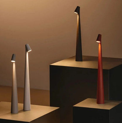 Minimalistisk LED-bordslampa